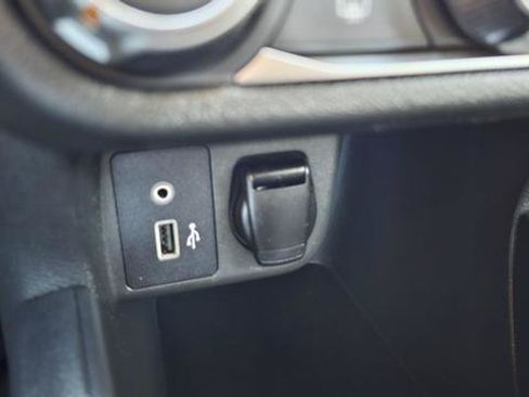 Used 2020 Nissan Versa S FWD image 22