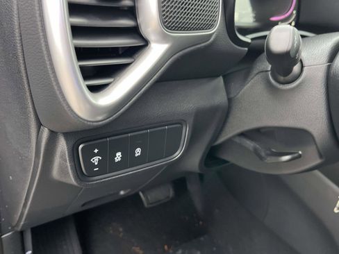 New 2025 Kia Soul LX image 23