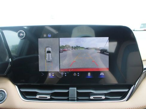 New 2026 Chevrolet Equinox ACTIV w/ Convenience Package III AWD/4WD image 55