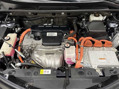 Certified 2017 Toyota RAV4 SE image 30