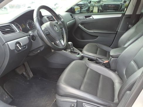 Used 2014 Volkswagen Jetta SE FWD image 11