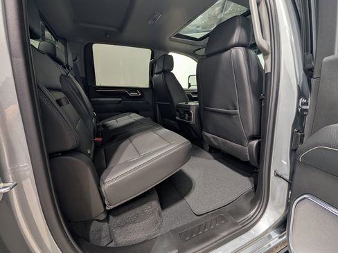 Used 2026 GMC Sierra 3500 Denali w/ Denali Reserve Package AWD/4WD image 19