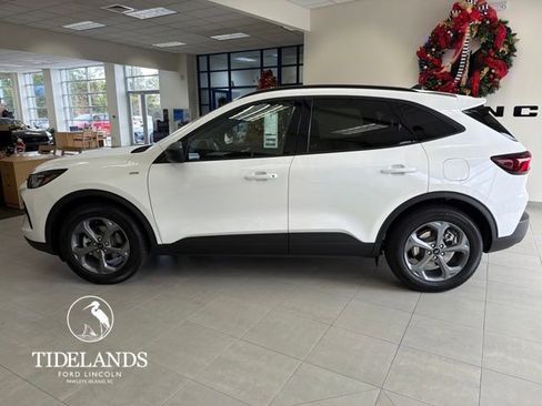 New 2026 Ford Escape ST-Line w/ Tech Pack #1 FWD image 5