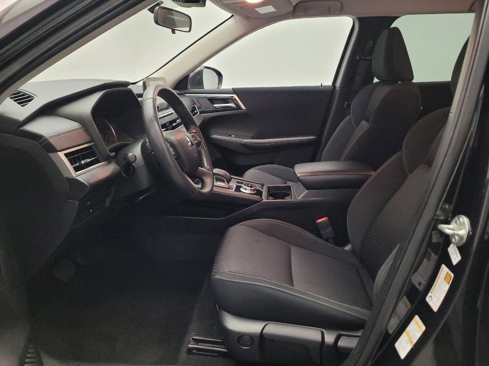 Used 2022 Mitsubishi Outlander ES AWD/4WD image 17