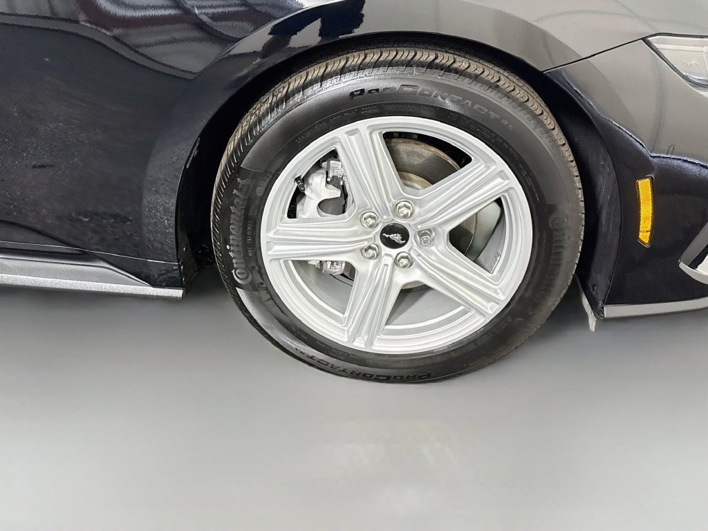 Used 2026 Ford Mustang Coupe RWD image 29