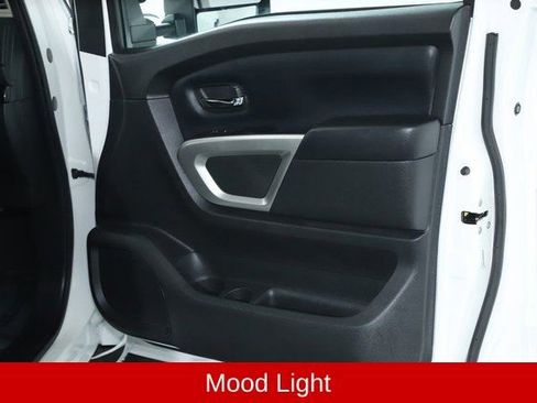 Used 2024 Nissan Titan SV w/ SV Convenience Package image 34