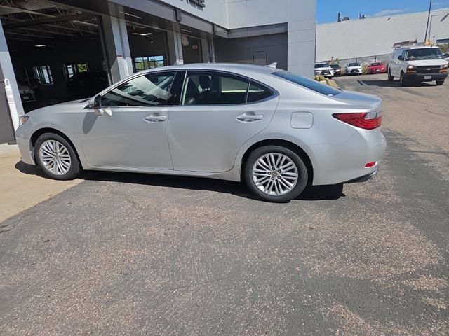 Used 2013 Lexus ES 350 w/ Luxury Pkg FWD image 8