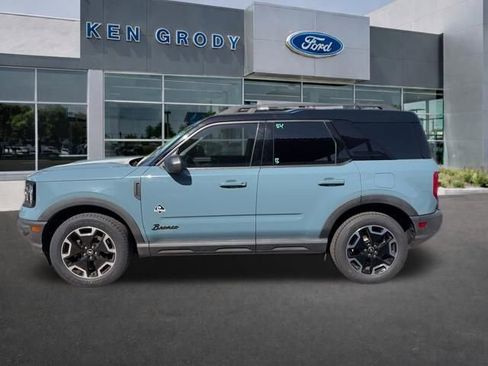 Used 2022 Ford Bronco Sport Outer Banks w/ Tech Package image 3