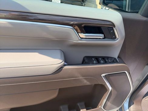 New 2026 Chevrolet Silverado 1500 RST w/ RST Select Package AWD/4WD image 17