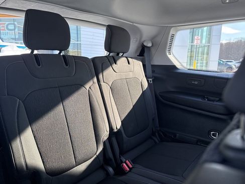 Used 2023 Jeep Grand Cherokee L Laredo w/ Luxury Tech Group I image 15