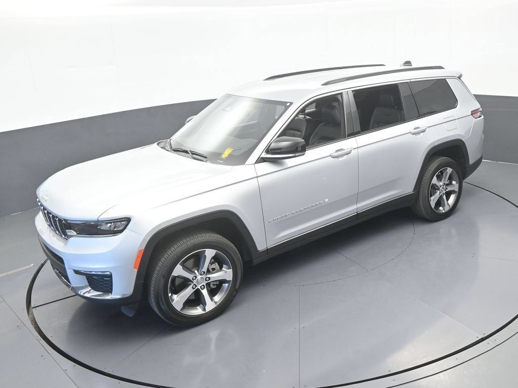 Used 2025 Jeep Grand Cherokee L Limited RWD image 49