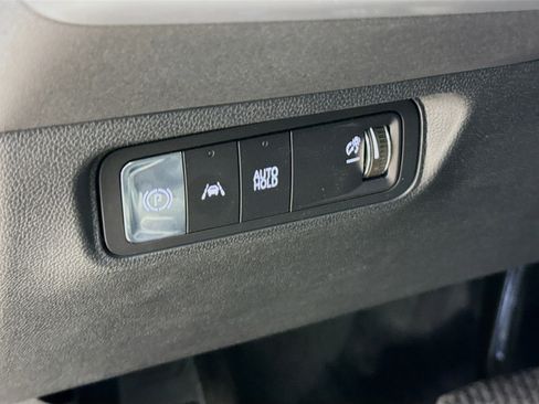 New 2025 Honda Prologue EX image 9