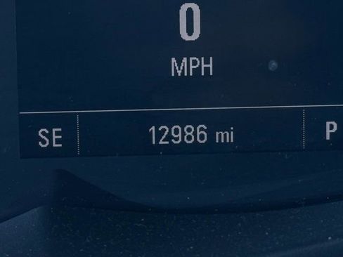 Used 2022 Chevrolet Trax LT w/ Driver Confidence Package image 26