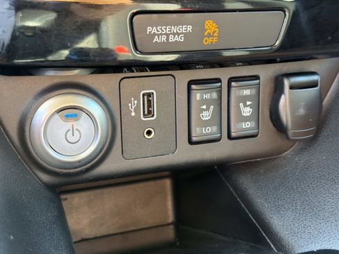 Used 2019 Nissan Leaf SV Plus w/ SV Plus Technology Package image 28