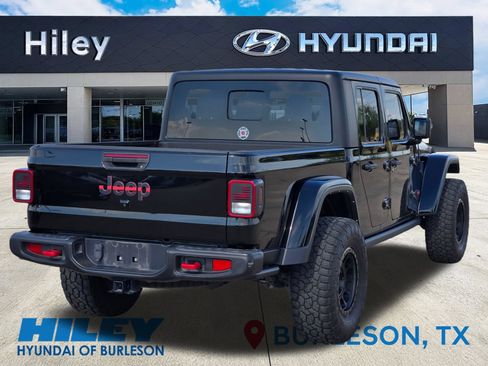 Used 2022 Jeep Gladiator Rubicon w/ Cold Weather Group AWD/4WD image 4