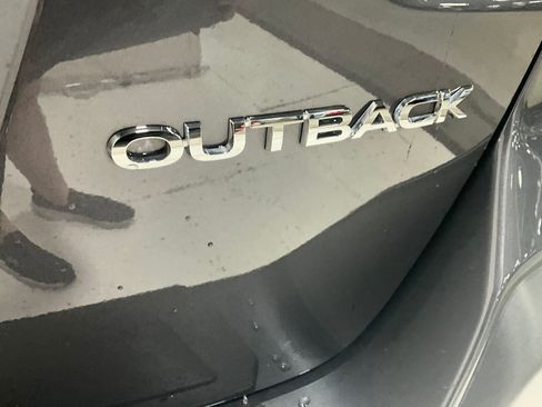 Used 2024 Subaru Outback Premium image 9