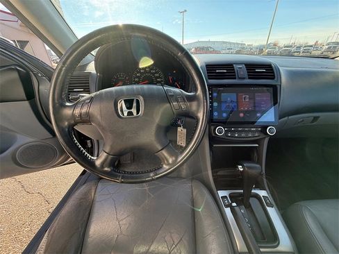 Used 2004 Honda Accord EX image 12