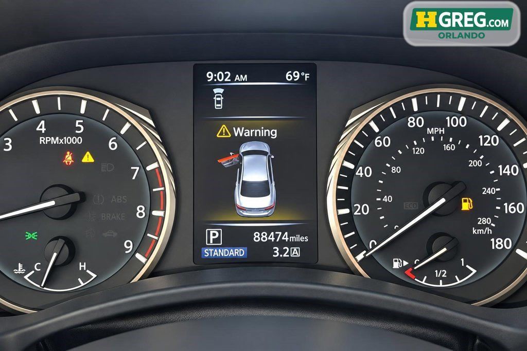 Used 2019 INFINITI Q50 Luxe RWD image 15