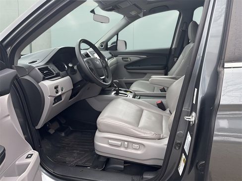 Used 2019 Honda Ridgeline RTL image 12