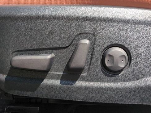 Used 2024 Kia Soul EX w/ Option Group 015 FWD image 16