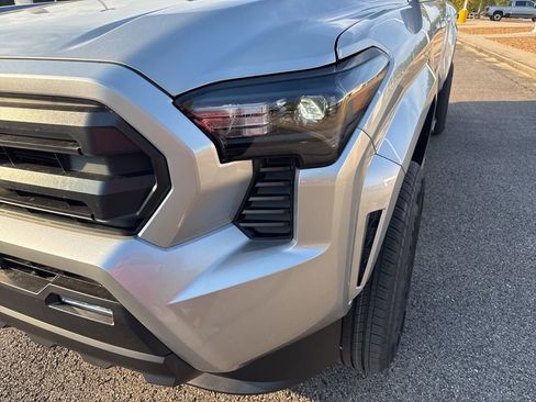 New 2025 Toyota Tacoma SR5 AWD/4WD image 9