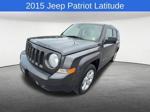 Used 2015 Jeep Patriot Latitude AWD/4WD image 4