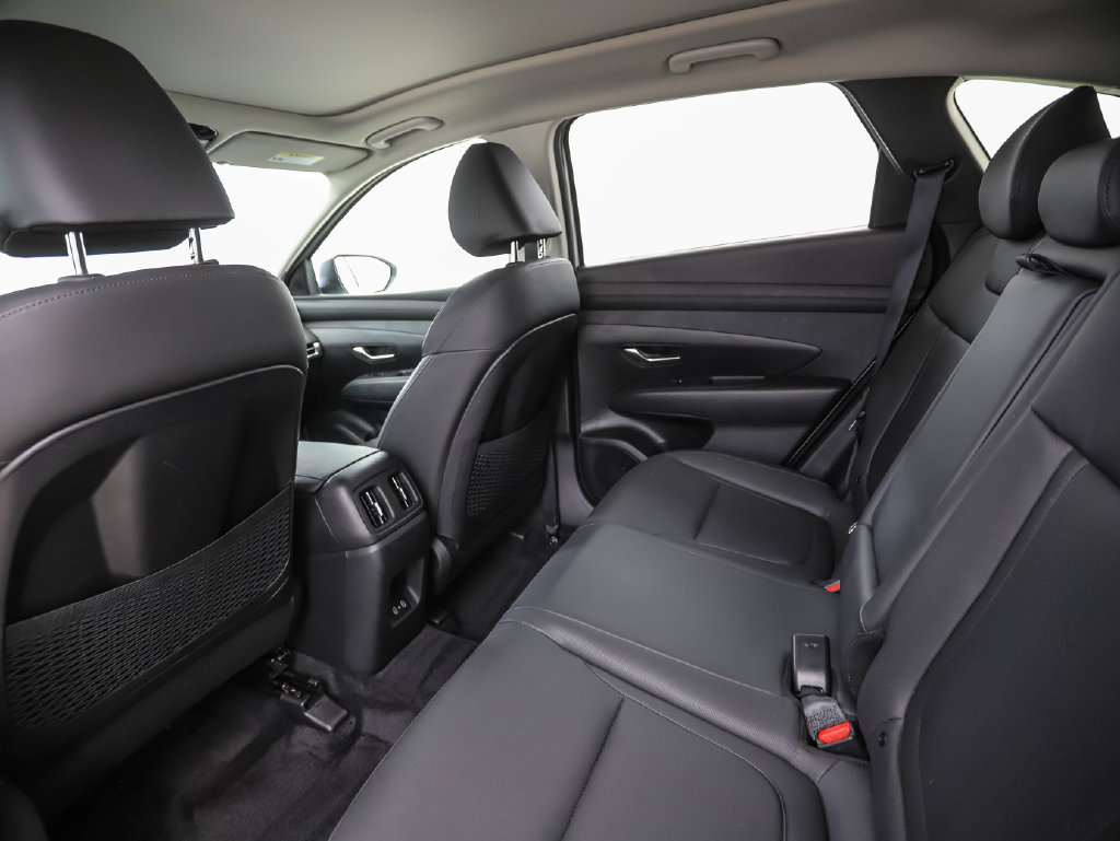 Used 2025 Hyundai Tucson SEL AWD/4WD image 21