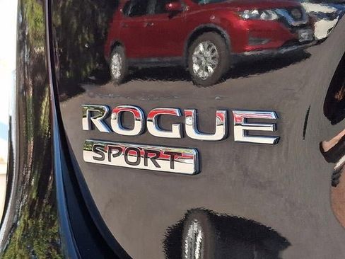 Used 2021 Nissan Rogue Sport SL w/ Premium Package image 32