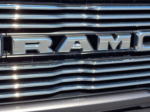 Used 2022 RAM 2500 Laramie AWD/4WD image 39