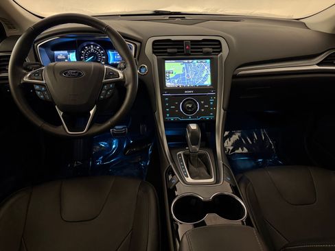 Used 2014 Ford Fusion Titanium AWD/4WD image 16