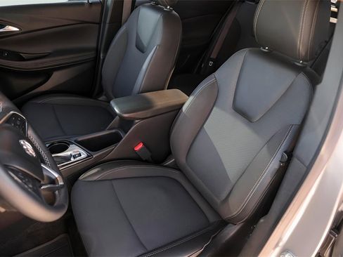 Used 2023 Buick Encore GX Select image 10