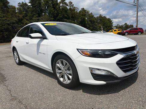 Used 2024 Chevrolet Malibu LT FWD image 3