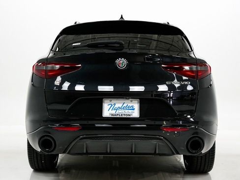 Used 2023 Alfa Romeo Stelvio Veloce image 31