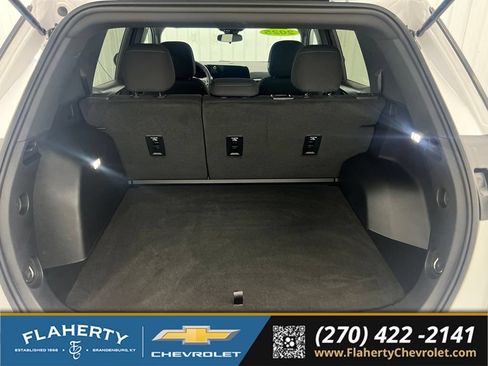 Used 2025 Chevrolet Equinox LT FWD image 19