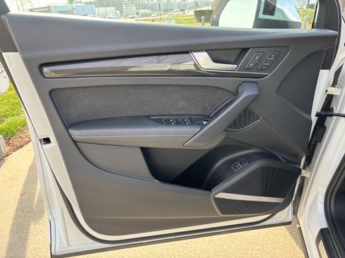 Used 2024 Audi SQ5 Premium Plus image 14