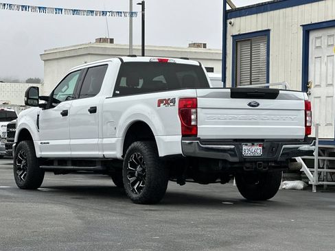 Used 2020 Ford F250 XLT w/ FX4 Off-Road Package AWD/4WD image 6