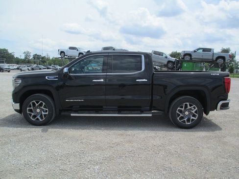 New 2026 GMC Sierra 1500 SLT w/ SLT Premium Package AWD/4WD image 7