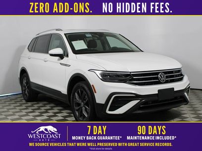 Used 2022 Volkswagen Tiguan SE w/ Panoramic Sunroof Package