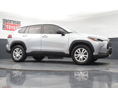 Used 2022 Toyota Corolla Cross L AWD/4WD image 27