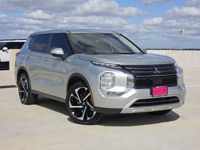 Used 2024 Mitsubishi Outlander SE