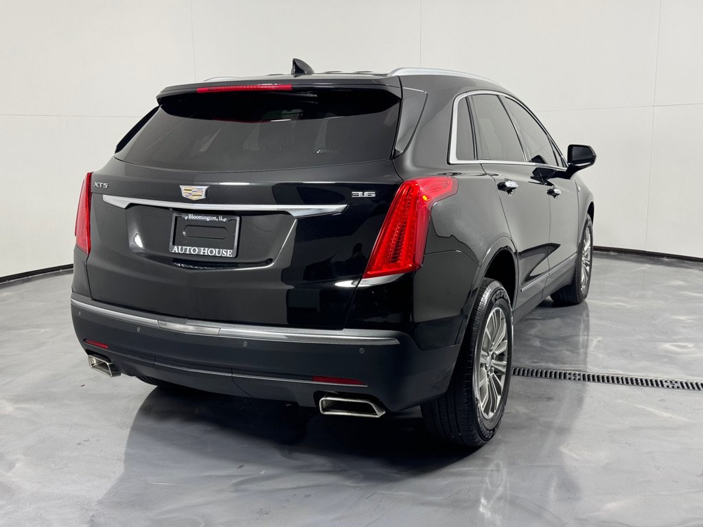 Used 2017 Cadillac XT5 Luxury w/ Driver Awareness Package AWD/4WD image 5