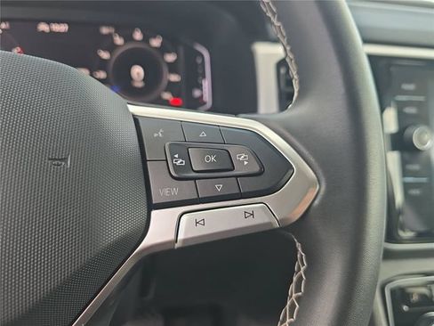 Used 2023 Volkswagen Atlas Cross Sport SE w/ Panoramic Sunroof Package FWD image 23
