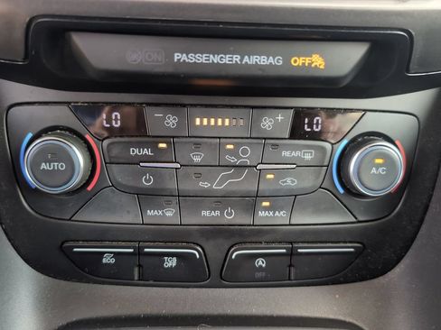 Used 2020 Ford Transit Connect XL FWD image 13
