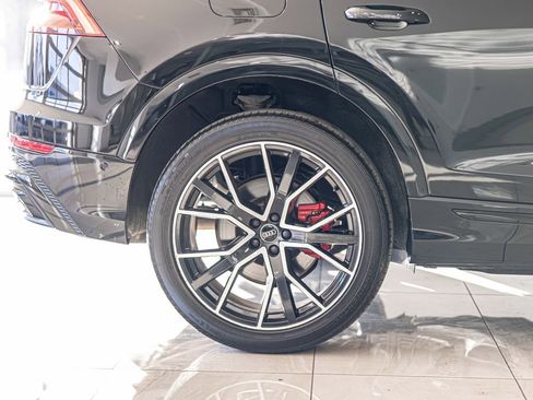 Used 2020 Audi Q8 Premium Plus w/ Premium Plus Package image 12