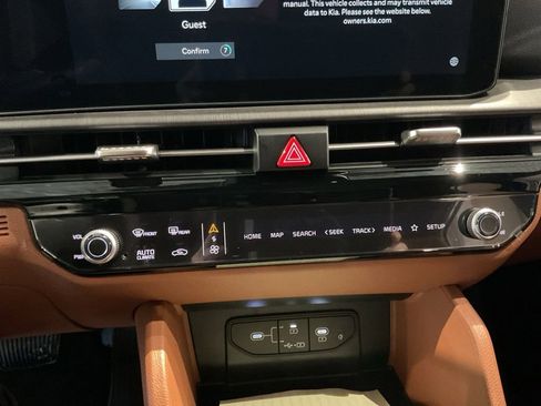 New 2026 Kia Sportage X-Line w/ X-Line Technology Package AWD/4WD image 15