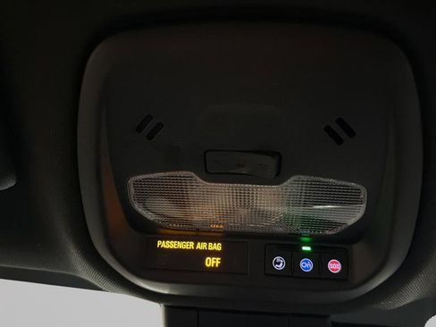 Used 2024 Buick Envista Preferred image 18