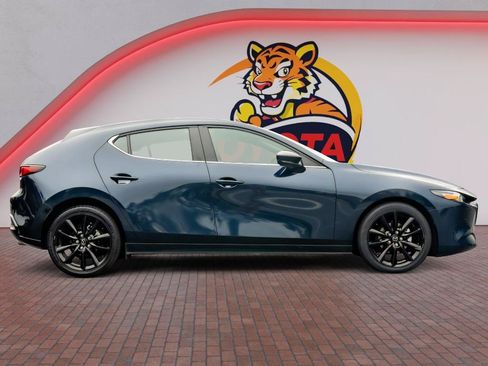 Used 2024 MAZDA MAZDA3 s FWD image 4