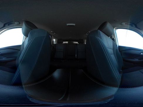 Used 2024 Nissan Rogue SV image 42