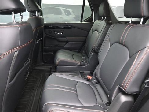 New 2025 Honda Pilot TrailSport image 10