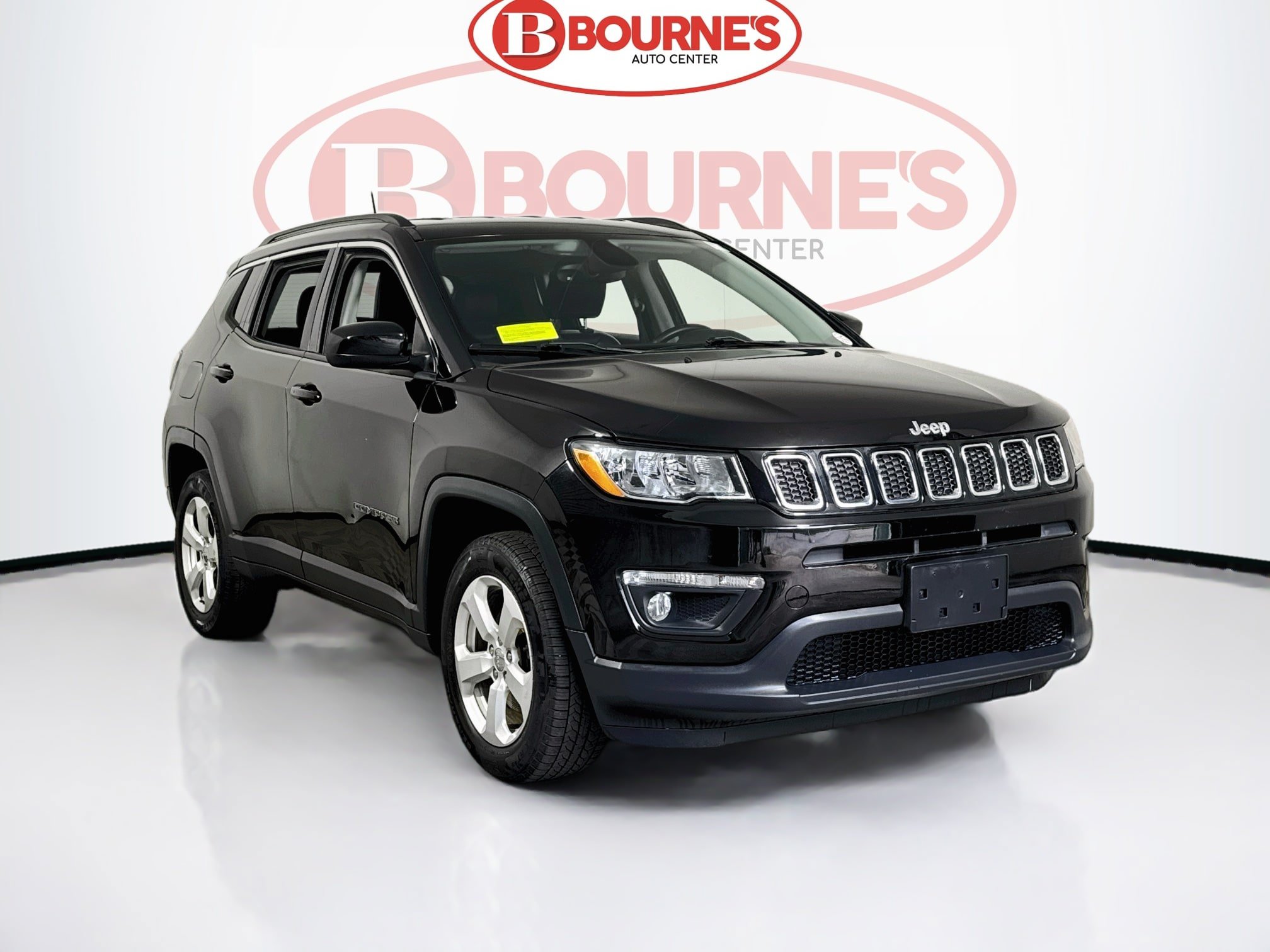 Used 2018 Jeep Compass Latitude w/ Popular Equipment Group AWD/4WD image 1